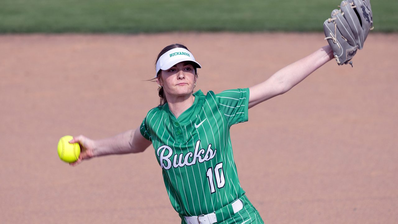 Local roundup: Pendleton shuts out Mac-Hi