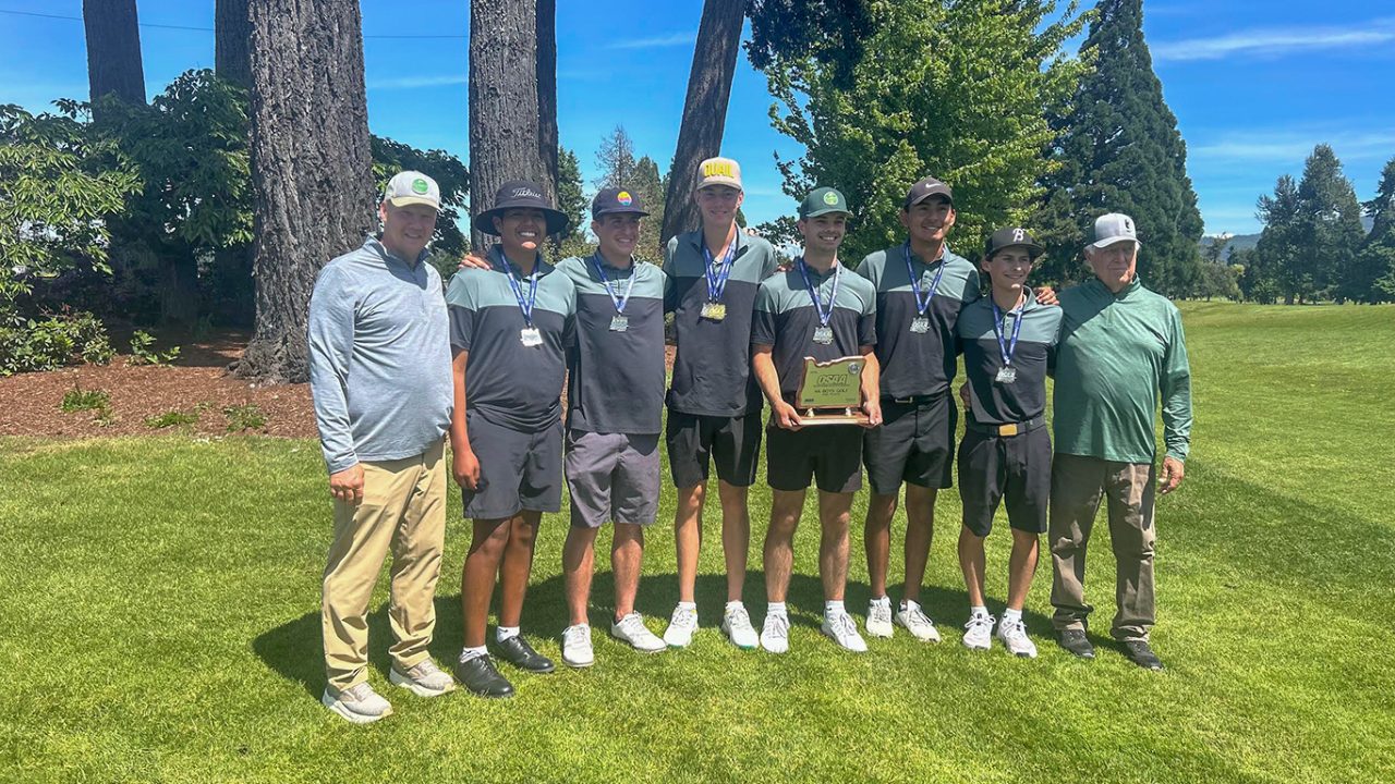Bucks claim second place at 4A state golf tournament